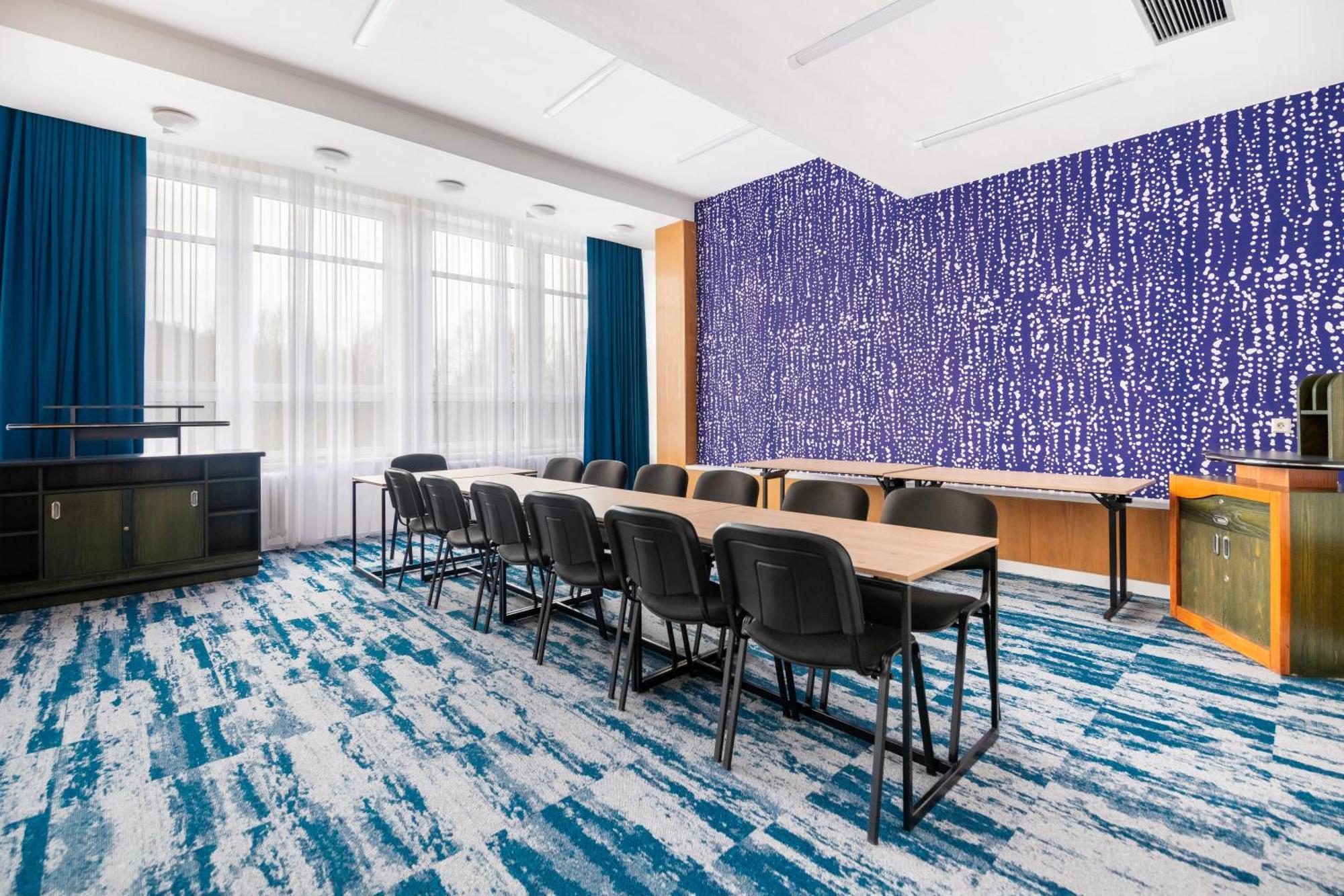 Ibis Styles Relax Roznov Pod Radhostem Hotel Bagian luar foto